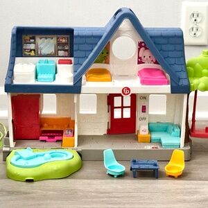 Fisher Price Little People Friends Together Play House Light & Sounds Dollhouse